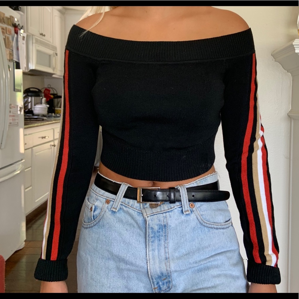 LF cropped black sweater
